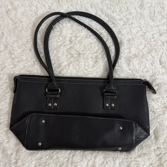 Basic Black Shoulder Bag - Picture 1 of 6